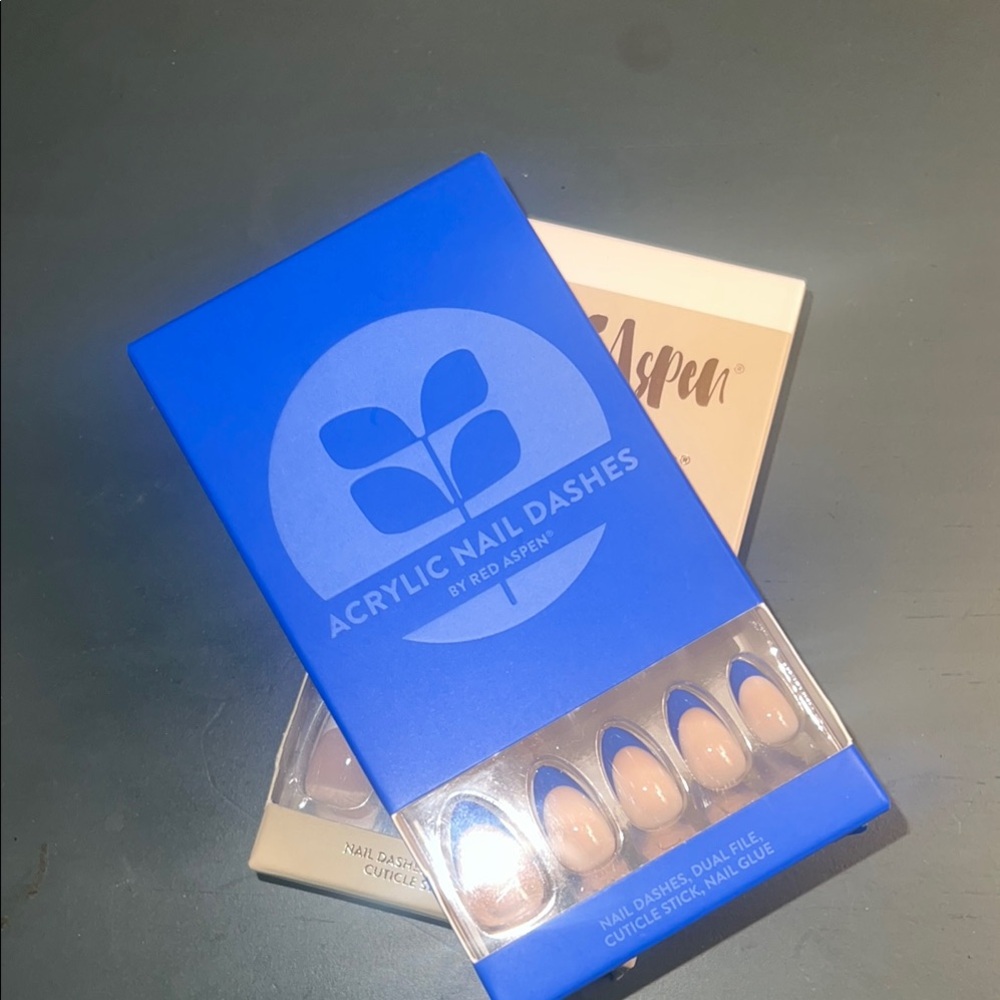Red Aspen Nail Dashes - Nude and Blue Press-On Nails - Picture 1 of 6